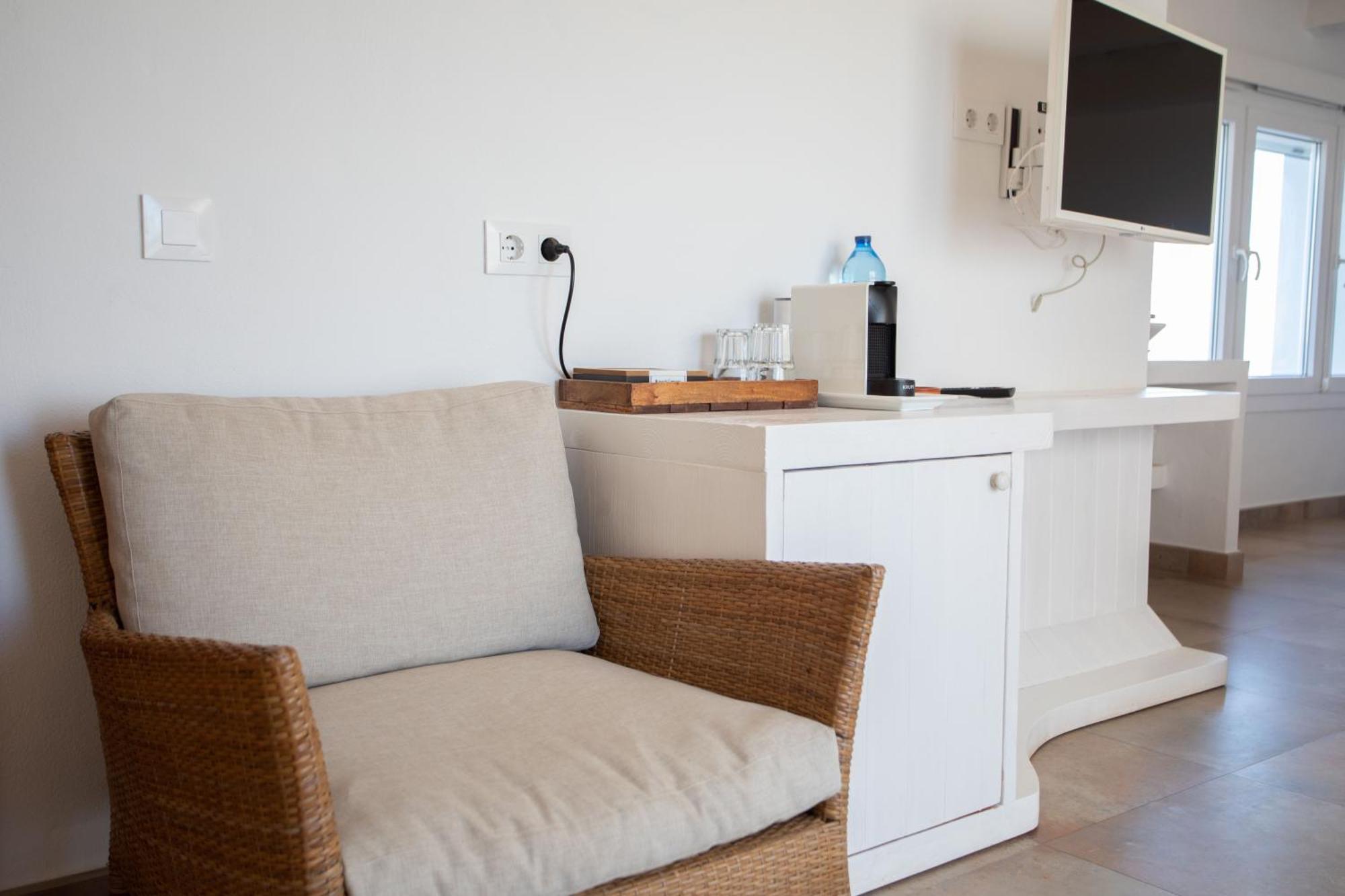 פרריאס Agroturismo Son Vives Menorca - Adults Only חדר תמונה